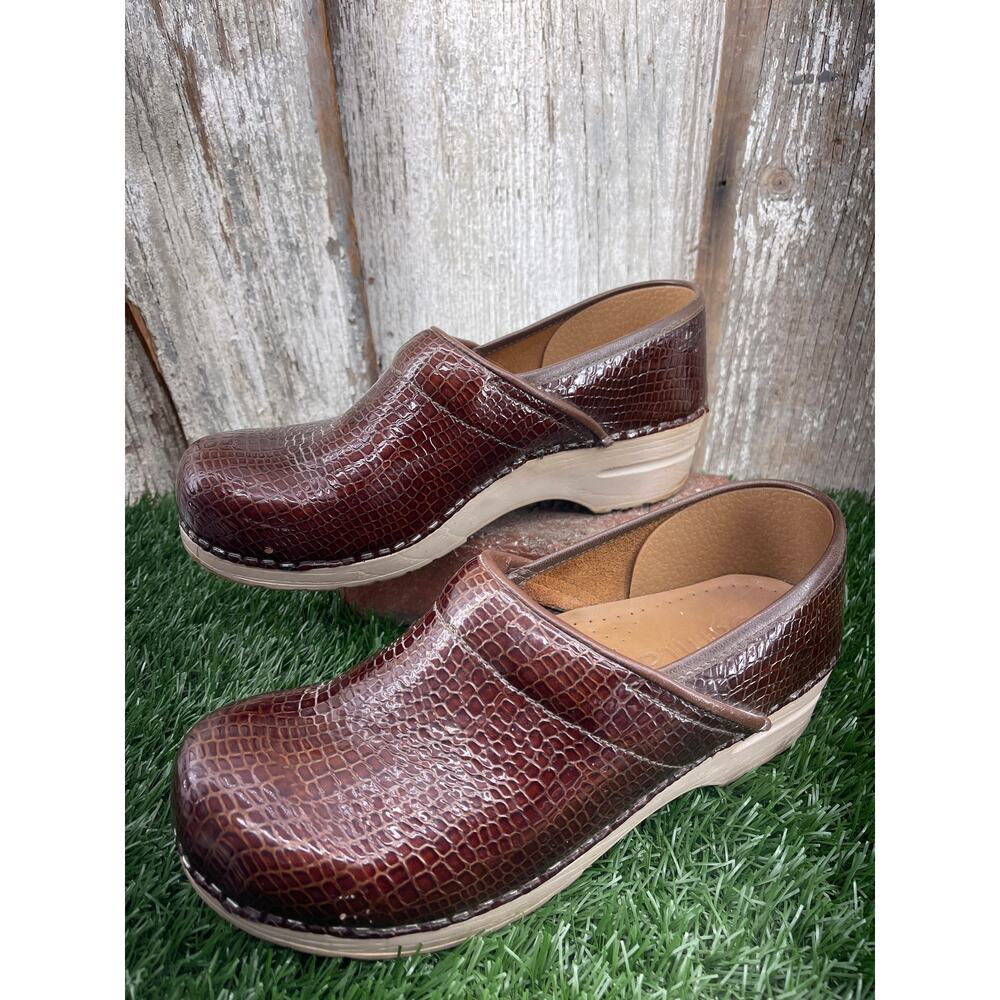 Sanita Brown Crocodile Embossed Leather Professional Clogs EU41 Women's 10.5-11